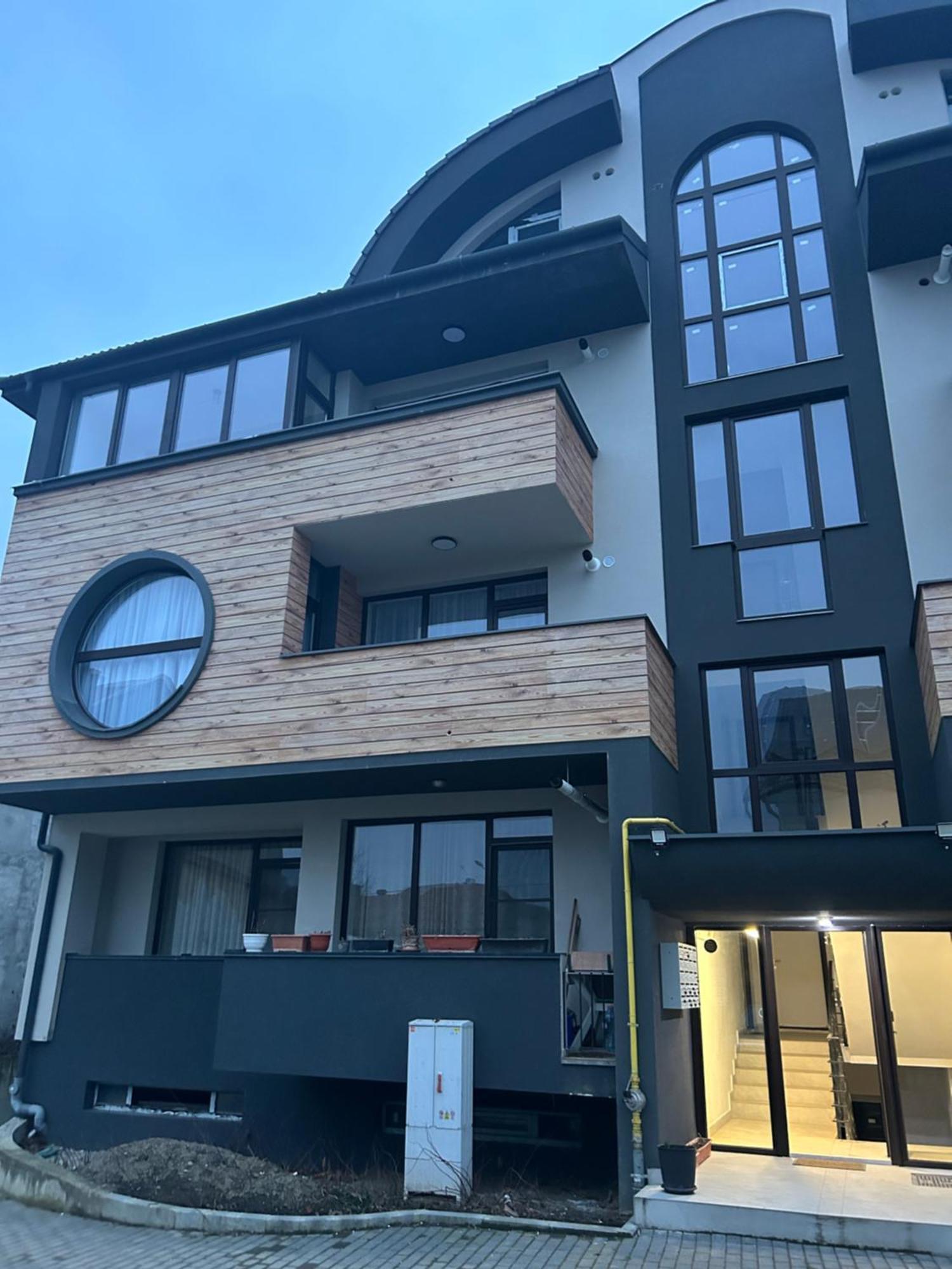 Mirror Apartments 萨图马雷 外观 照片